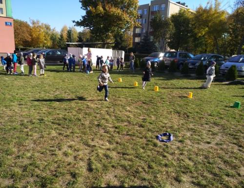 Sport jesienią dobra sprawa, dla nas wszystkich to zabawa”.